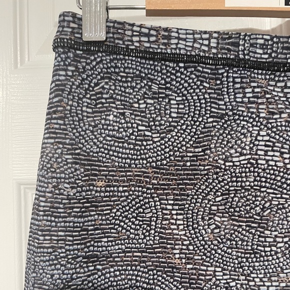 Lululemon Twice as Nice Reversible Pencil Skirt Sz6 - Picture 3 of 11